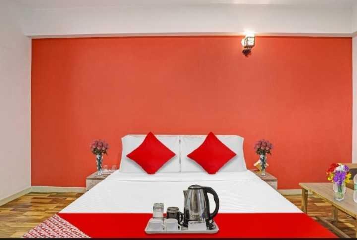 Oyo Hotel Apple Inn Surat Zewnętrze zdjęcie
