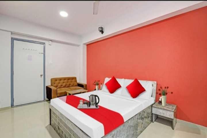 Oyo Hotel Apple Inn Surat Zewnętrze zdjęcie