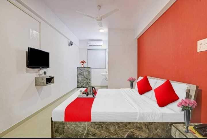 Oyo Hotel Apple Inn Surat Zewnętrze zdjęcie